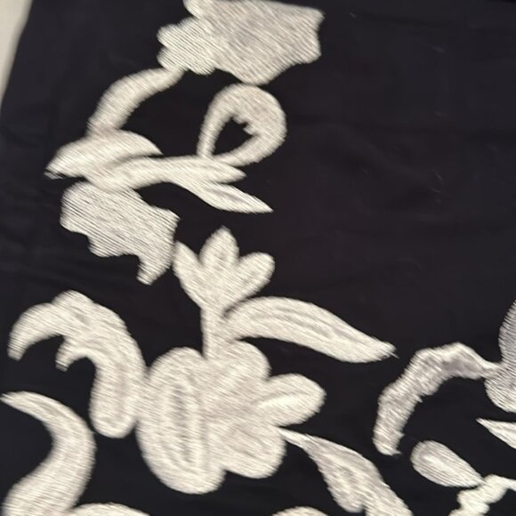 NWT Crown and Ivy shorts - Picture 4 of 4